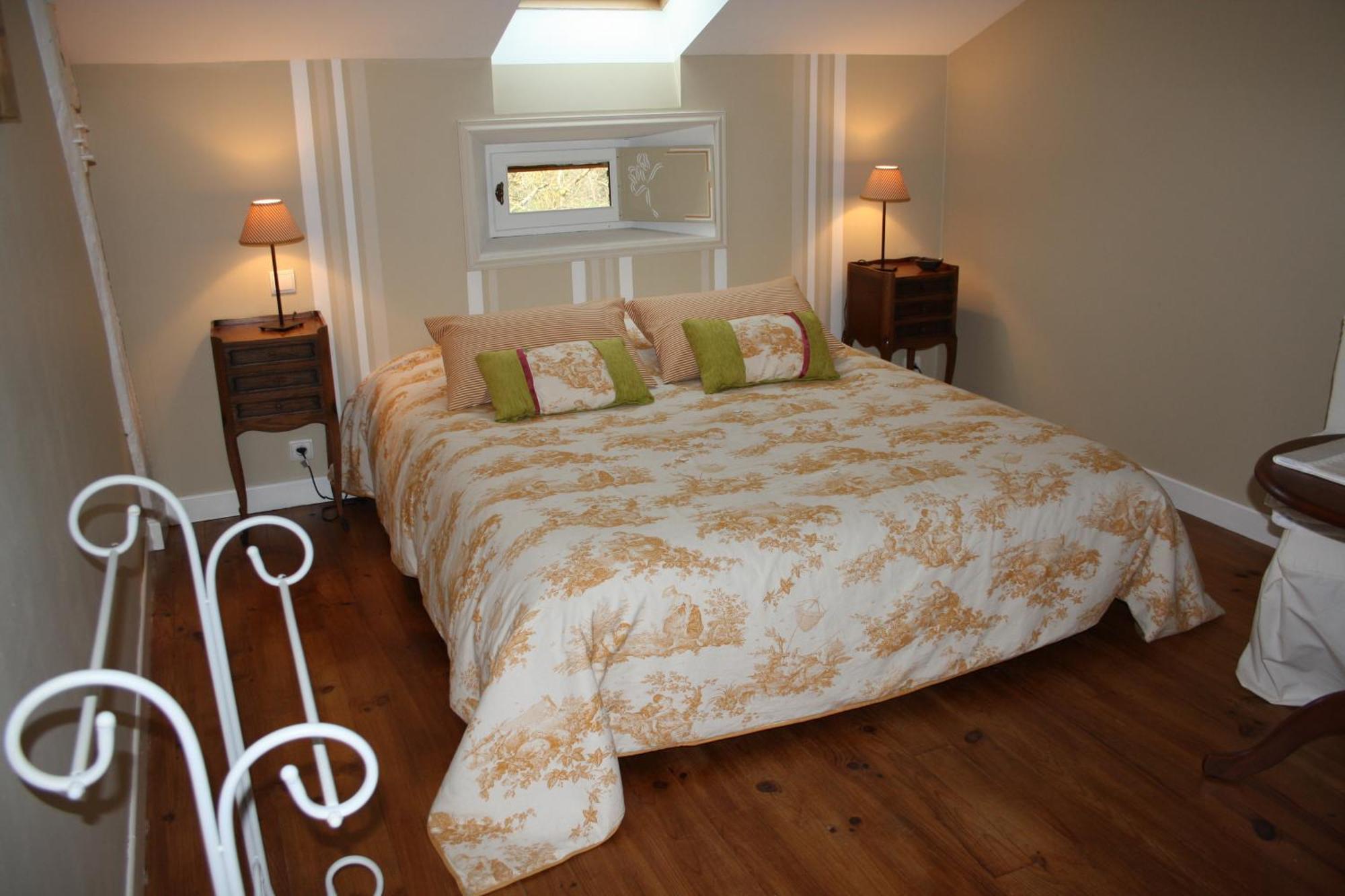 ลา แมซง ดาแน Bed & Breakfast Vic-en-Bigorre ภายนอก รูปภาพ