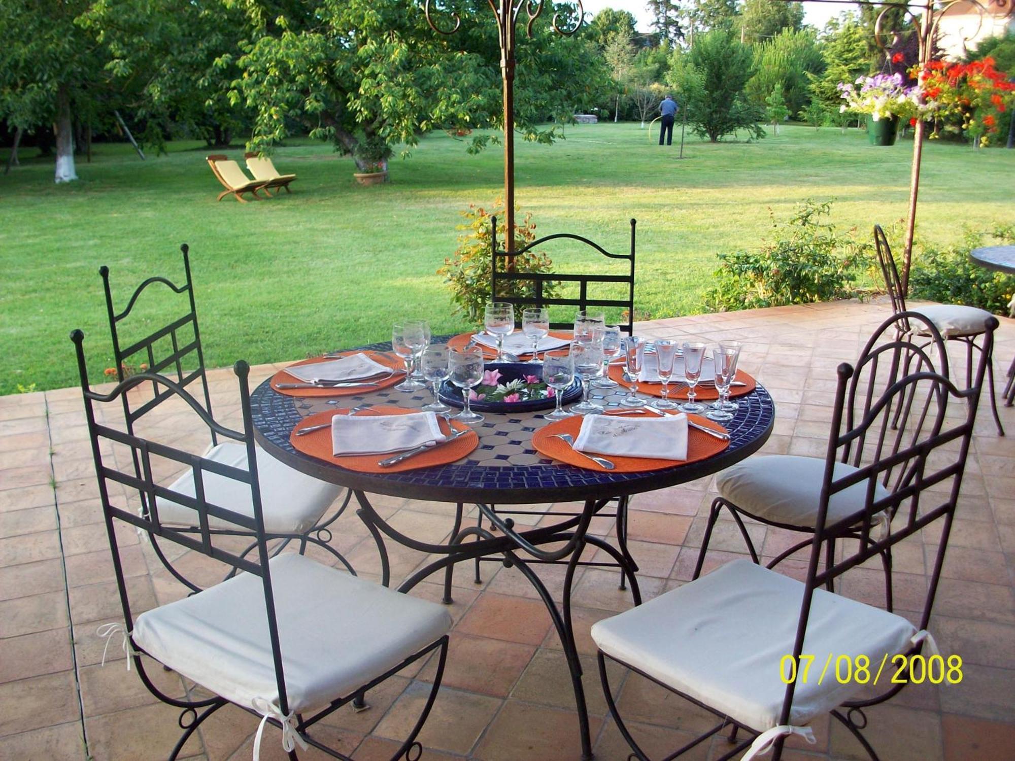 ลา แมซง ดาแน Bed & Breakfast Vic-en-Bigorre ภายนอก รูปภาพ