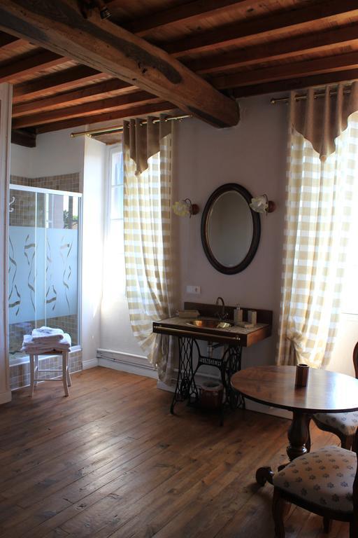 ลา แมซง ดาแน Bed & Breakfast Vic-en-Bigorre ภายนอก รูปภาพ