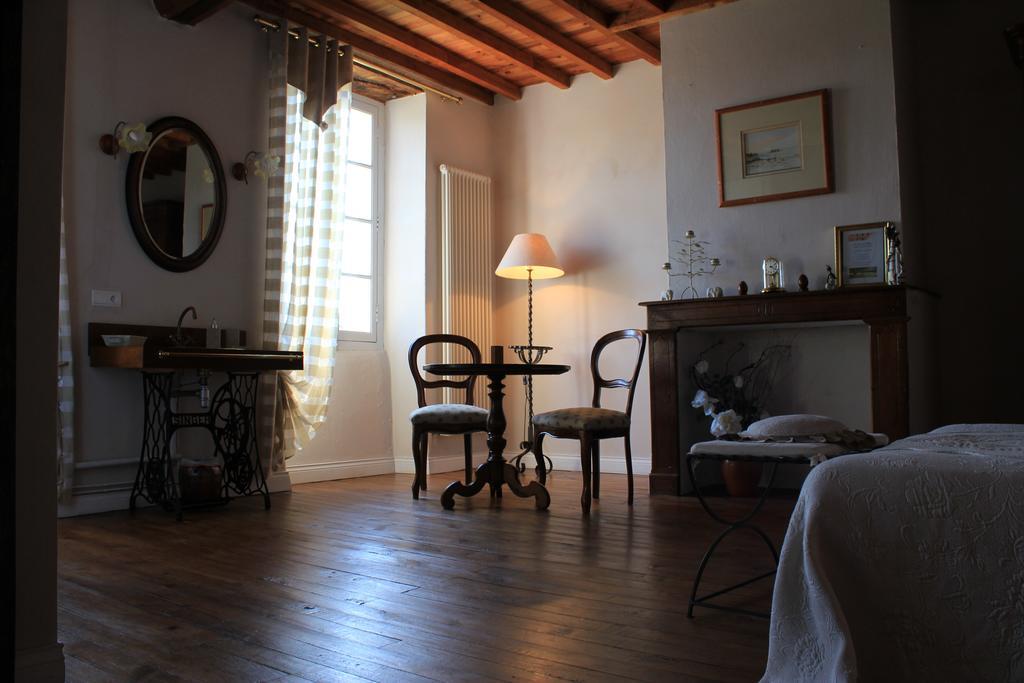 ลา แมซง ดาแน Bed & Breakfast Vic-en-Bigorre ภายนอก รูปภาพ